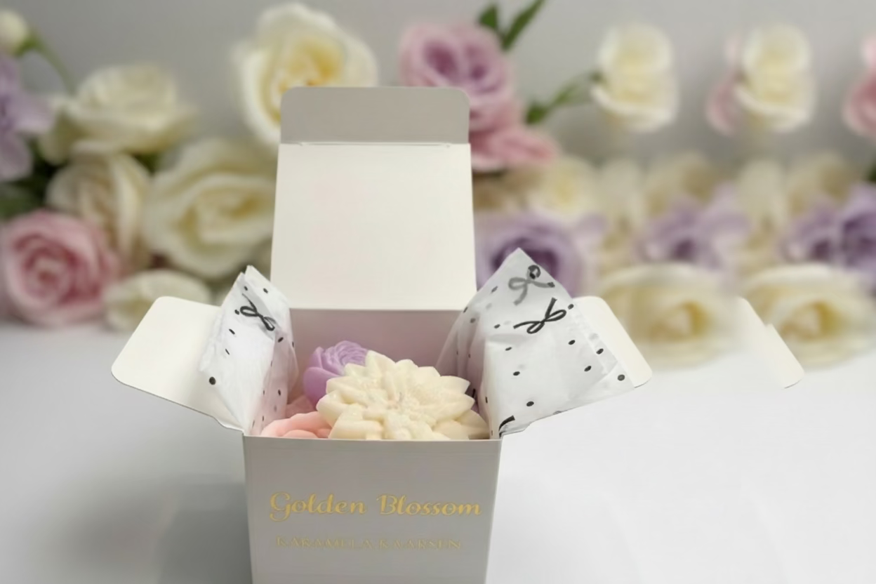 J’adore Blooms – bloemvormige waxmelts met luxe parfumgeur, 100g Karamela Kaarsen
