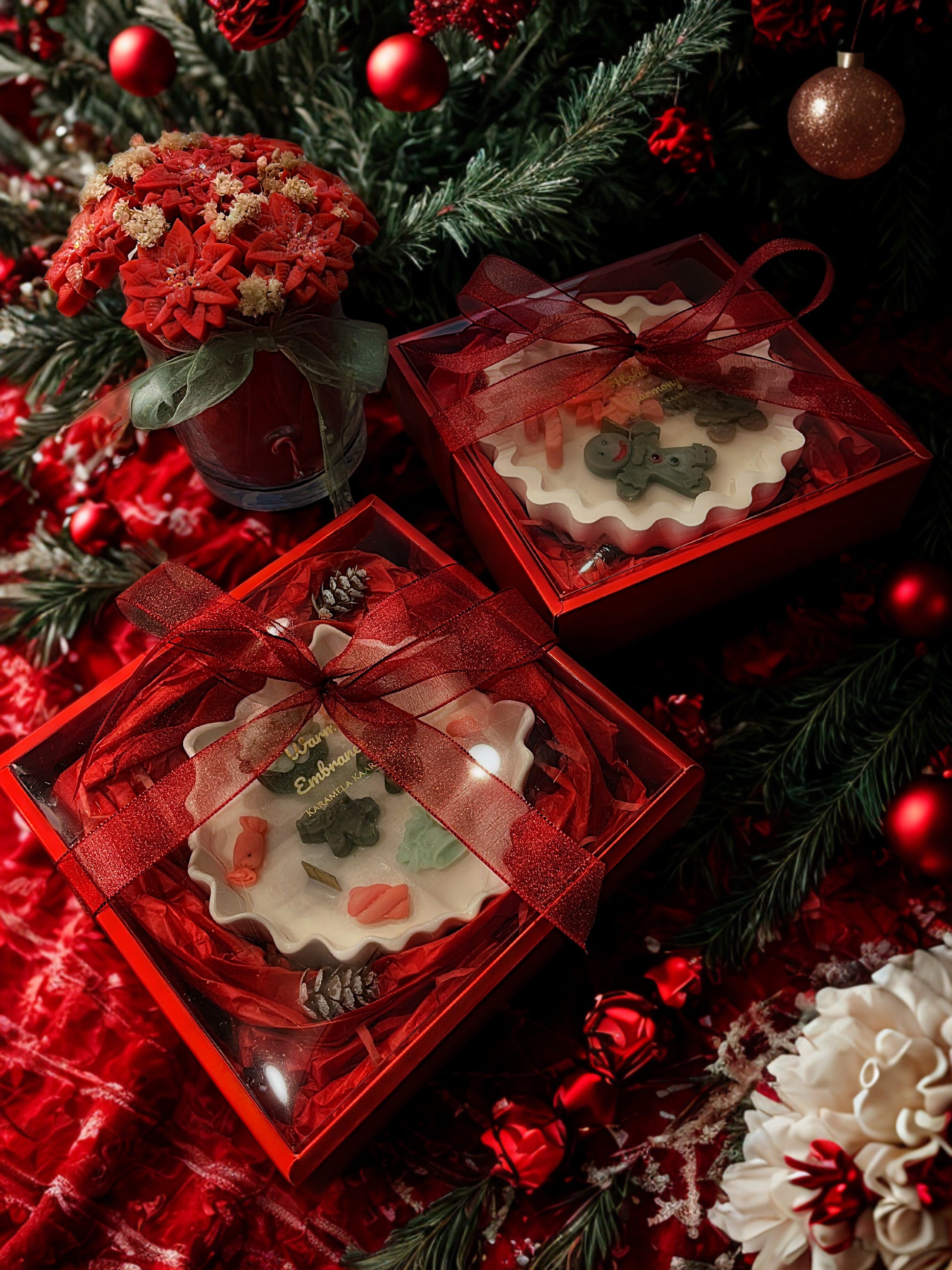 Holiday Harmony Karamela Kaarsen