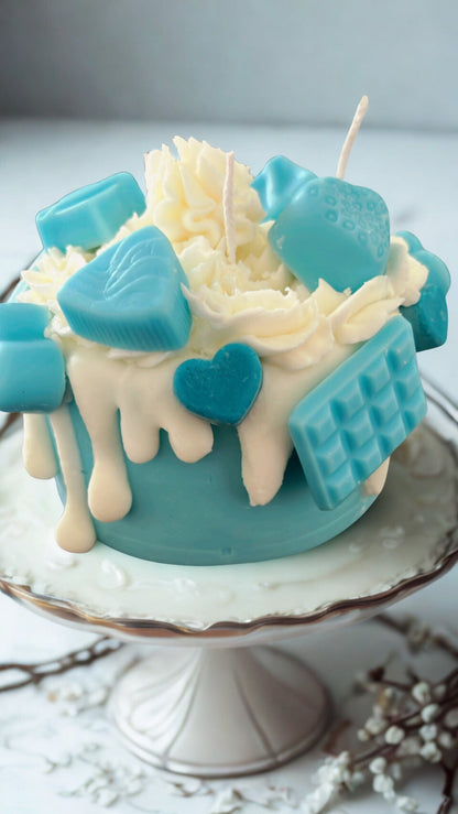 Cake Candle Gift – Geurkaars in Taartvorm | Acqua di Gio (Bergamot, Geranium, Patchouli) Karamela Kaarsen
